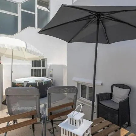 Apartment Floripes Stylish